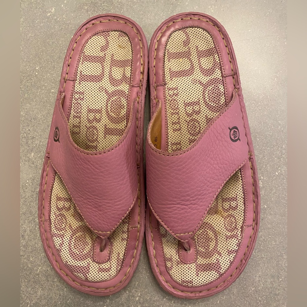 Born Women’s Lilac Sandals